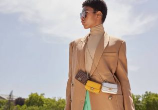 Γιατί οι γυναίκες εξακολουθούν να κρατάνε μικροσκοπικά τσαντάκια στα φαντεζί πάρτι;