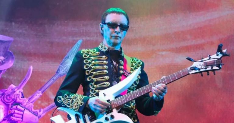 DW: Επίθεση στη Μόσχα – Ποιο ρόλο παίζει το συγκρότημα Piknik;