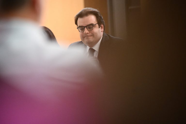 Πλησιάζει η ώρα για τη «μητέρα των μαχών» – Στην Ολομέλεια το νομοσχέδιο για τα ιδιωτικά ΑΕΙ