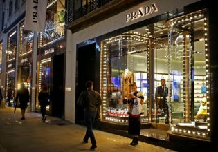 H Prada… μεγαλώνει – Ρίχνει 1 δισ. για τη λειτουργία νέων καταστημάτων