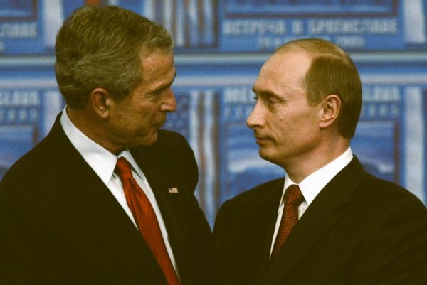 Όταν κάποτε η Ουάσινγκτον ζητούσε τη βοήθεια του Πούτιν εναντίον της τρομοκρατίας