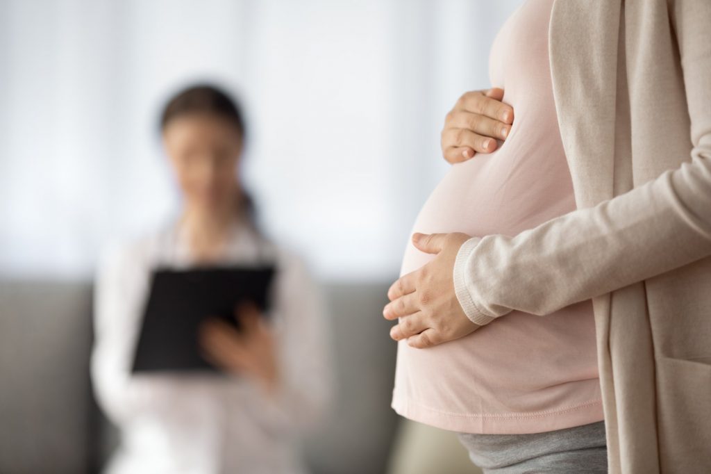 Πόσα χρόνια «γερνά» τις γυναίκες η εγκυμοσύνη;
