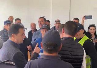 Χειμάρρα: Διορισμός νέου δημάρχου εν μέσω εντάσεων – Πυρ και μανία οι κάτοικοι κατά του νέου Περιφερειάρχη