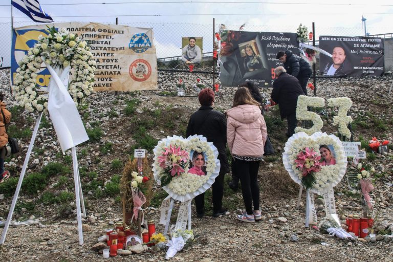 Τέμπη: Η συγκινητική ιστορία πίσω από την απόφαση να χτιστεί σχολείο στο Καμερούν στη μνήμη των θυμάτων