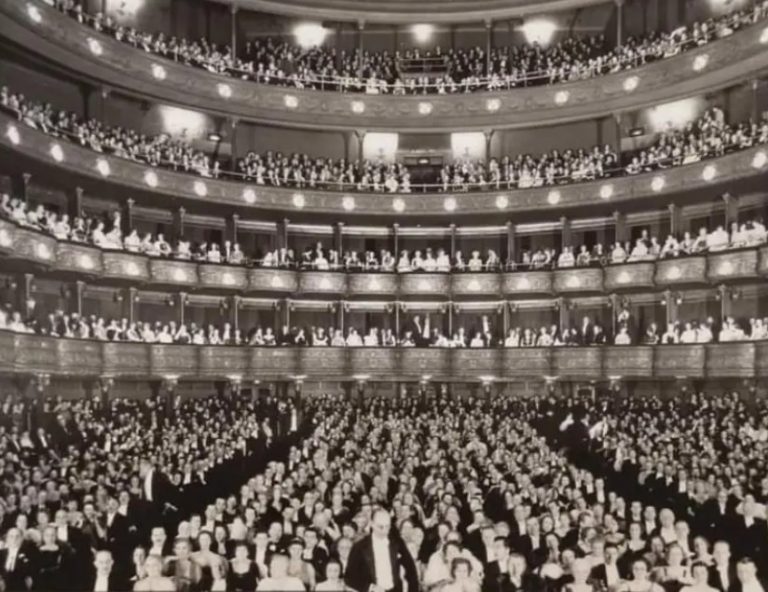 Παγκόσμια Ημέρα Θεάτρου: Ο θεσμός που γιορτάζεται παγκόσμια από το 1961