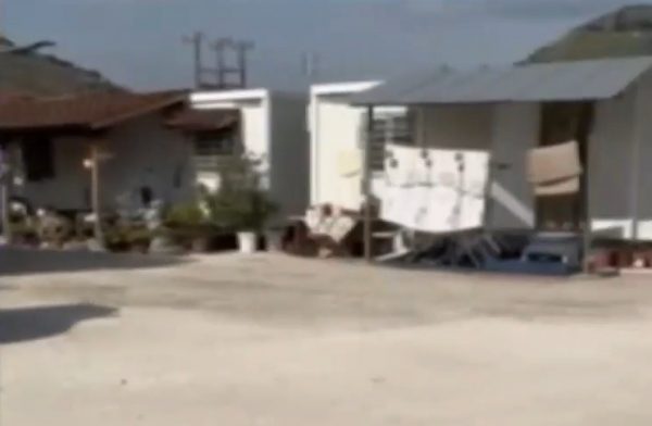 Τύρναβος: Σε κοντέινερ παραμένουν 60 οικογένειες, τρία χρόνια μετά τον σεισμό