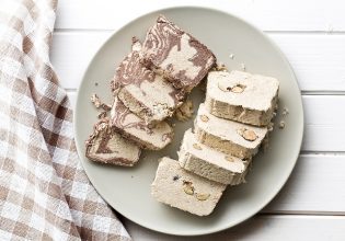 Σαρακοστή: Ακριβότερος ο χαλβάς φέτος έως και 46,2% – Σε τι τιμές θα κυμανθεί η λαγάνα