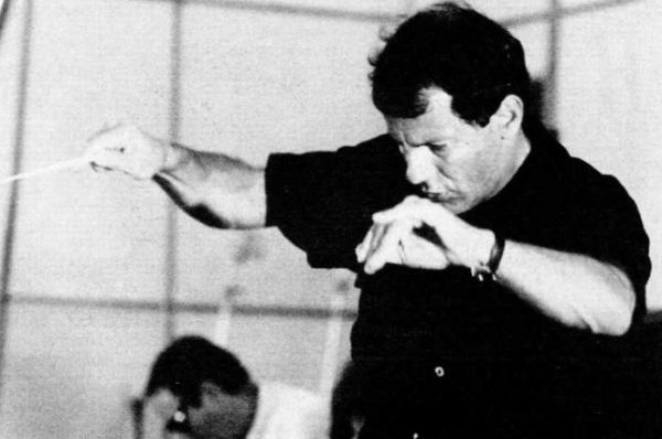 Σταύρος Ξαρχάκος: Ήθος καιρού και ύψος τρόπου