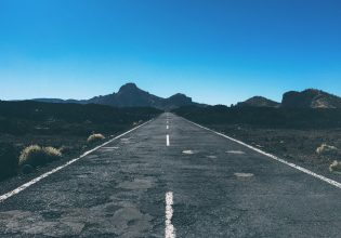 Ο πιο επικίνδυνος χωματόδρομος της Ελλάδας με την πανέμορφη θέα