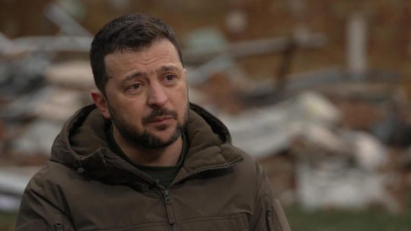 Ουκρανία: Χάνει τον πόλεμο, ο Ζελένσκι ζητά την αποδέσμευση της αμερικανικής βοήθειας