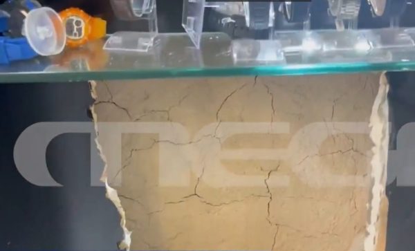 Ριφιφί στην Ομόνοια: «Μου άδειασε τη βιτρίνα» λέει ο κοσμηματοπώλης