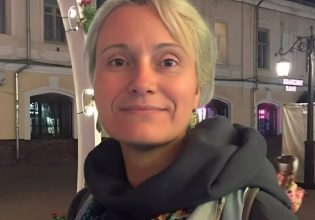 Μόσχα: H βοηθός σκηνοθέτη του συγκροτήματος PicNic πέθανε στην επίθεση των τρομοκρατών