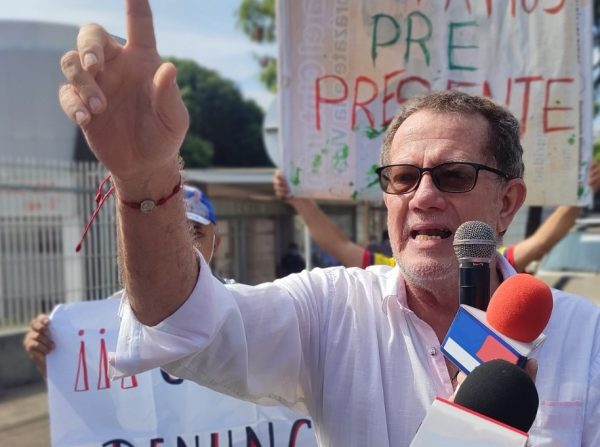 Κολομβία: Δημοσιογράφος δολοφονήθηκε μέσα σε εμπορικό κέντρο – Μάρτυρες τουλάχιστον δέκα άτομα