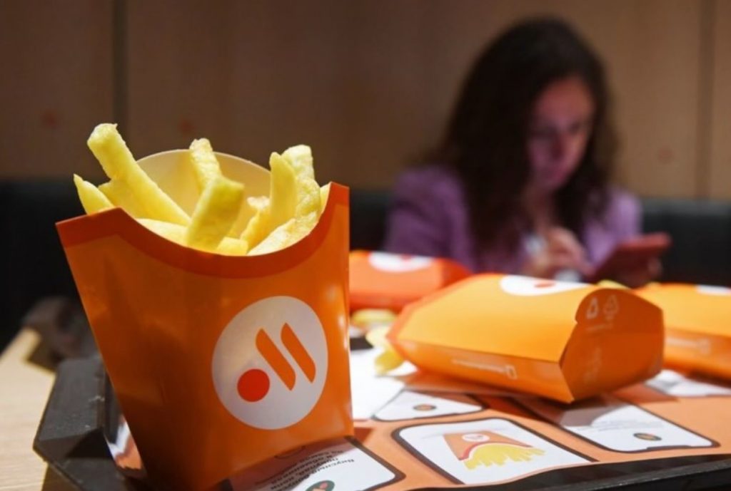 McDonald’s: Η ρωσική εκδοχή δεν μπορεί να σας εξασφαλίσει τηγανιτές πατάτες στο μενού