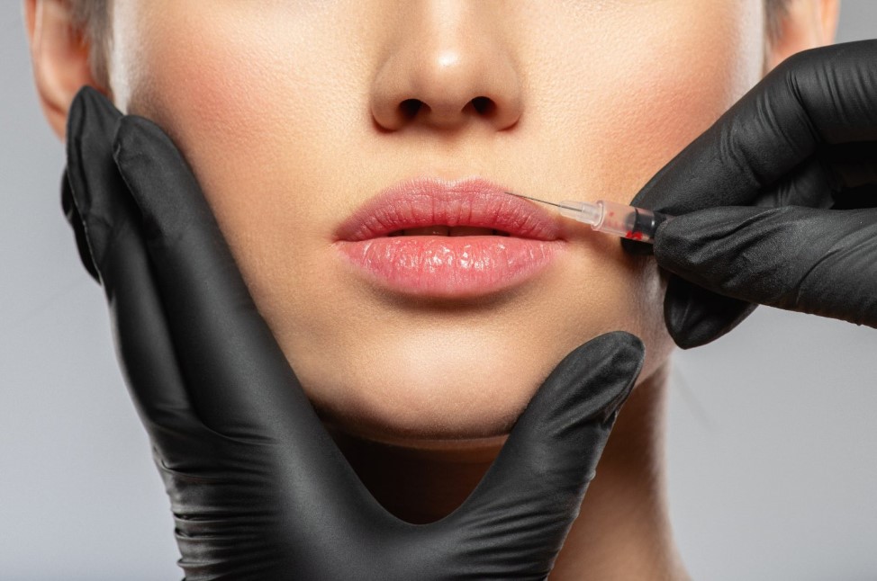 Botox: Διευκρινίσεις σχετικά με την εφαρμογή του – Ποιες ειδικότητες γιατρών πρέπει να εμπιστεύεστε