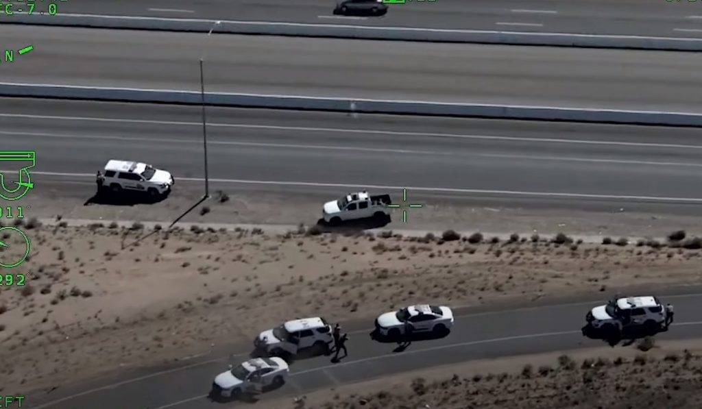 ΗΠΑ: Βίντεο δείχνει αστυνομικούς στην Καλιφόρνια να πυροβολούν θανάσιμα ανήλικη που είχε απαχθεί