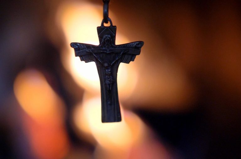 ΗΠΑ: Τρίχρονη βασανίστηκε μέχρι θανάτου κατά τη διάρκεια εξορκισμού που τέλεσε η οικογένειά της