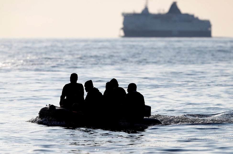 Ισπανία: Τέσσερα πτώματα σε ακυβέρνητο σκάφος στις ακτές της χώρας – Για μετανάστες κάνουν λόγο οι Αρχές