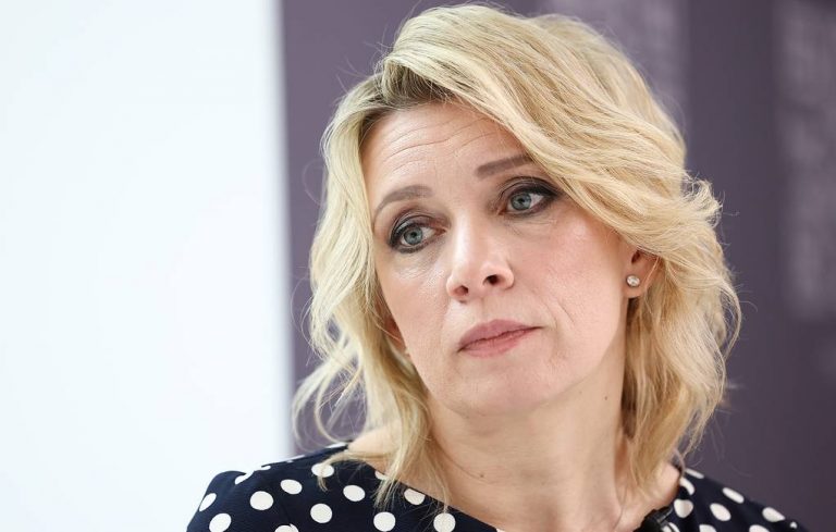 Μαρία Ζαχάροβα: Τα σχόλια της Πελόζι για τις αμερικανικές διαδηλώσεις είναι αντιδημοκρατικά