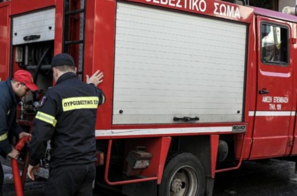 Παγκράτι: Πυρκαγιά σε διαμέρισμα 1ου ορόφου – Απεγκλωβίστηκαν ένοικοι της πολυκατοικίας