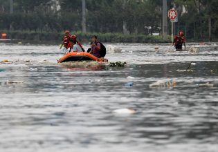 Οι μισές μεγάλες κινεζικές πόλεις… βυθίζονται – Πάνω από 1 δισ. καταστροφές