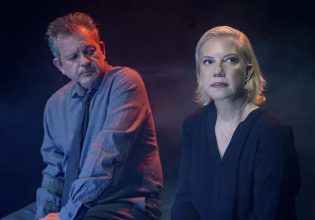 Rabbit Hole ή πώς μπορεί να συνεχιστεί η ζωή μετά από μια μεγάλη απώλεια