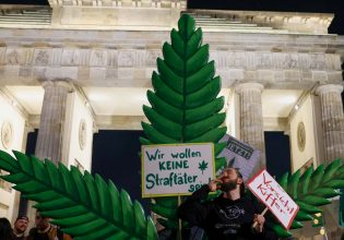 Βερολίνο: Γιορτάζει την μερική νομιμοποίηση της χρήσης κάνναβης