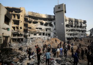 Γάζα: Στο ερειπωμένο Αλ Σίφα «κανείς δεν γλύτωσε» – «Διασκορπισμένα πτώματα» στα χαλάσματα