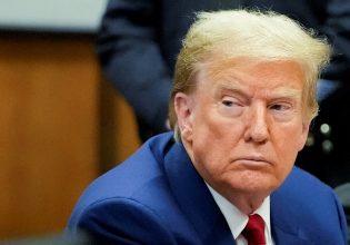 ΗΠΑ: Ξεκινάει η ιστορική ποινική δίκη Τραμπ εν μέσω προεκλογικής εκστρατείας – Τι θα συμβεί αν καταδικαστεί