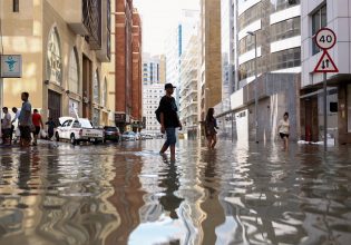 Ντουμπάι: Σε κατάσταση χάους η πόλη της ερήμου
