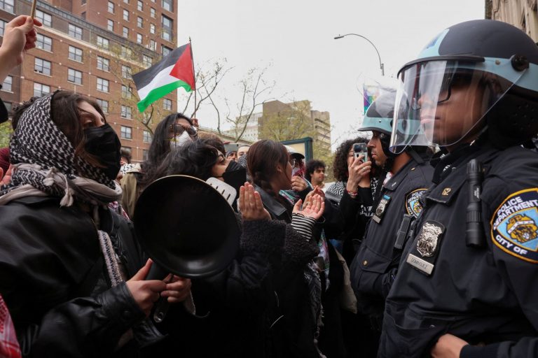 Ξεσηκωμός στα πανεπιστήμια των ΗΠΑ – Η κατάπαυση του πυρός στη Γάζα αίτημα των φοιτητών