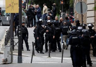 Συναγερμός στο Παρίσι: Άνδρας απειλεί να ανατιναχτεί στο ιρανικό προξενείο