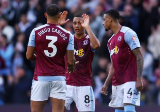 Είναι η καλύτερη Άστον Βίλα των τελευταίων 30 χρόνων