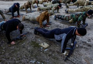 Η Ουκρανία ξεμένει από στρατιώτες – Πώς προσπαθεί να κυνηγήσει όσους διέφυγαν στο εξωτερικό