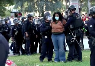 Γάζα: Καθηγήτρια στο USC ακυρώνει τις εξετάσεις και τους περνάει όλους με καλό βαθμό – «Όχι στην καταστολή»