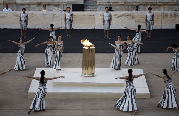 Στον δρόμο για το Παρίσι η Ολυμπιακή Φλόγα