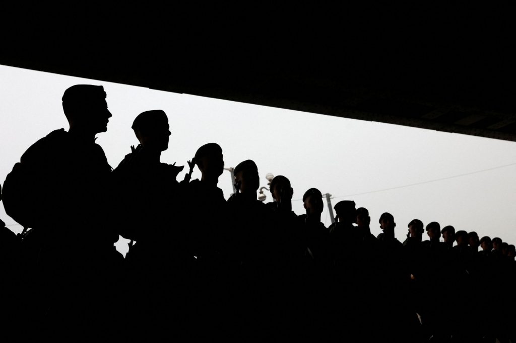 Ποιος προμηθεύει τη βιομηχανία όπλων της Ρωσίας;