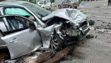 Λάρισα: Σφοδρή σύγκρουση τριών αυτοκινήτων – Δύο γυναίκες στο νοσοκομείο