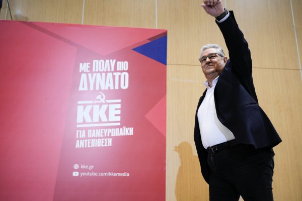 Για Καναδά και ΗΠΑ ετοιμάζεται ο Κουτσούμπας – Στόχος η ψήφος των αποδήμων