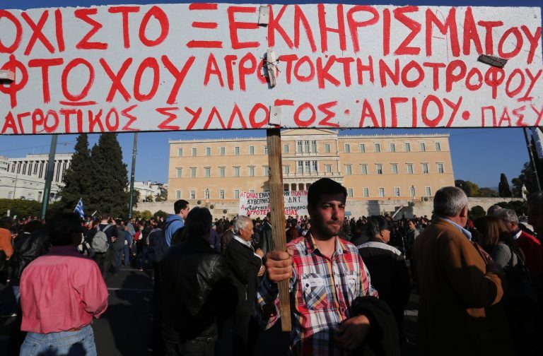 Συζητούν για νέες κινητοποιήσεις οι αγρότες – «Νέα αρχή και αντεπίθεση»