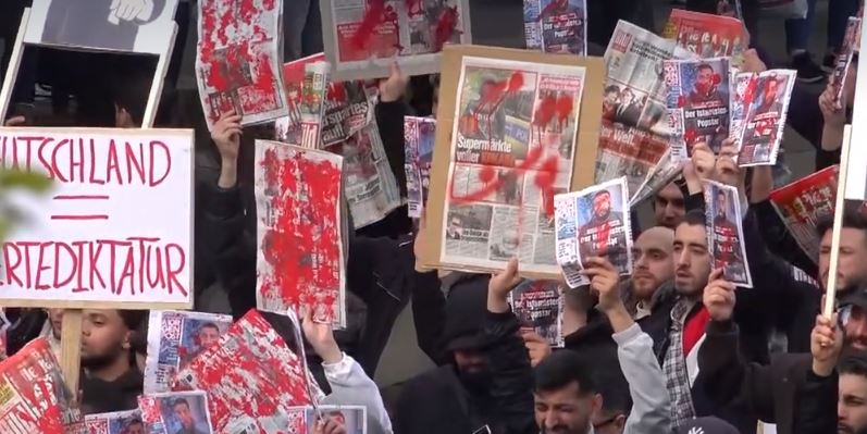 Σολτς: Η ισλαμιστική διαδήλωση στο Αμβούργο θα έχει «συνέπειες – Συναγερμός στις γερμανικές αρχές