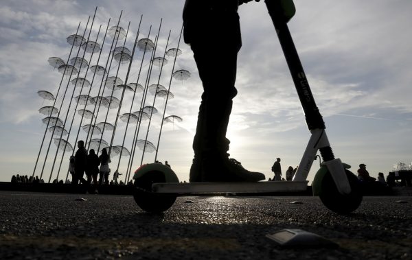 Θεσσαλονίκη: Ηλεκτρικό πατίνι παρέσυρε 6χρονο – Διεκομίσθη σε νοσοκομείο