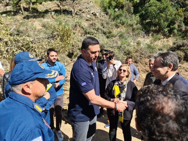 Αυτοψία στην Οινόη για τα έργα πρόληψης και αντιπυρικής προστασίας, από Κικίλια και Σκυλακάκη