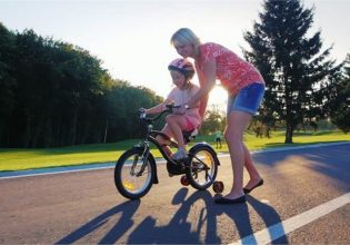 Παιδικό άγχος: Τα παιδιά χρειάζονται γειτονιές για να περπατάνε και να κάνουν ποδήλατο