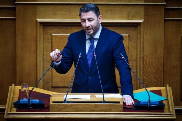 Ανδρουλάκης στη Βουλή: Καθήκον των δημοκρατικών δυνάμεων να προστατεύουμε τον Κοινοβουλευτισμό με πράξεις