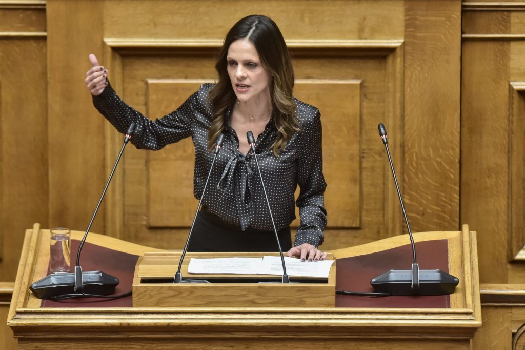 Επίθεση Αχτσιόγλου στον ΣΥΡΙΖΑ για την επιλογή Παπανώτα – Τι ισχυρίζεται ο παρουσιαστής