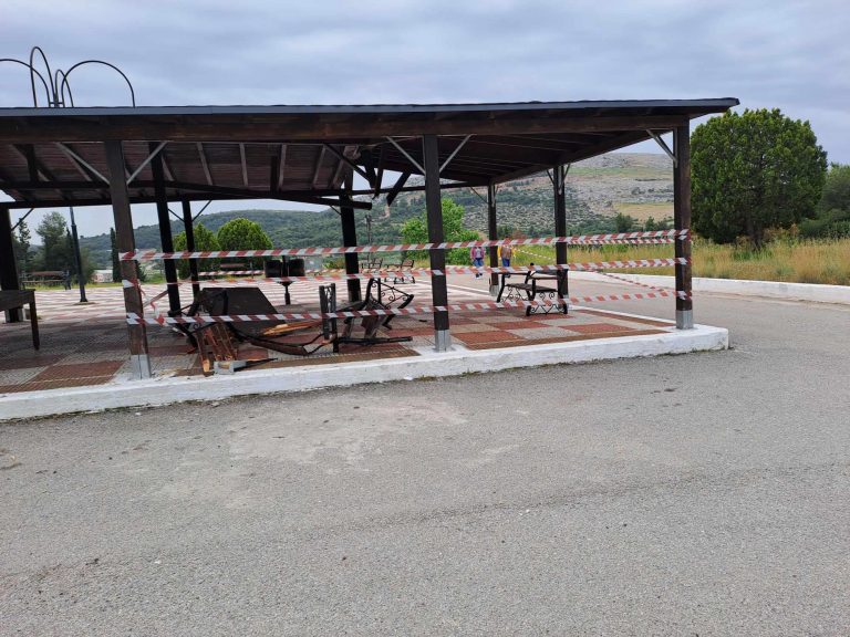 Γης μαδιάμ το κοιμητήριο Χαλκίδας