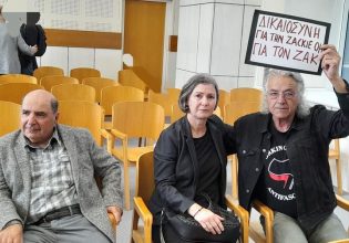 «Δικαιοσύνη για τον Ζακ» – Η συγκινητική φωτογραφία του Γιάννη Μάγγου με την μητέρα του Κωστόπουλου