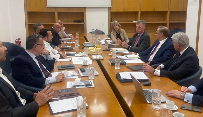 Συνάντηση Χαρδούβελη με ΣΥΡΙΖΑ: Θα συνεχίσουμε να στηρίζουμε οικονομία, μεταρρυθμίσεις και επιχειρηματικότητα