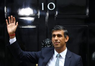 Σούνακ: Ολόκληρο το Ηνωμένο Βασίλειο είναι σοκαρισμένο από τον θάνατο των τριών Βρετανών